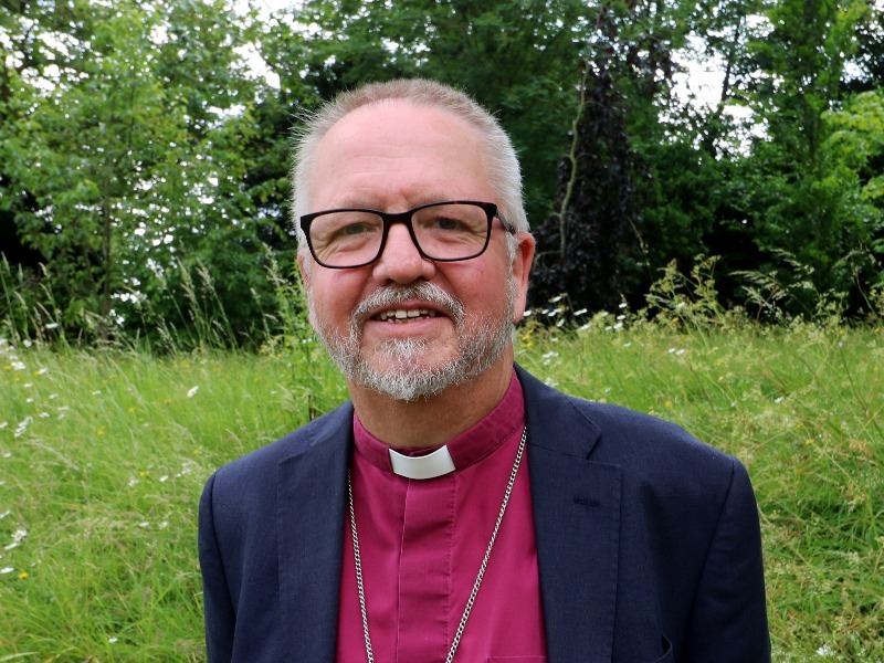 Bishop Alan - head & shoulders