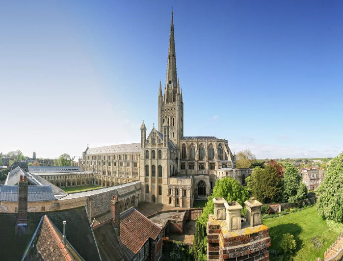 NorwichCathedral700