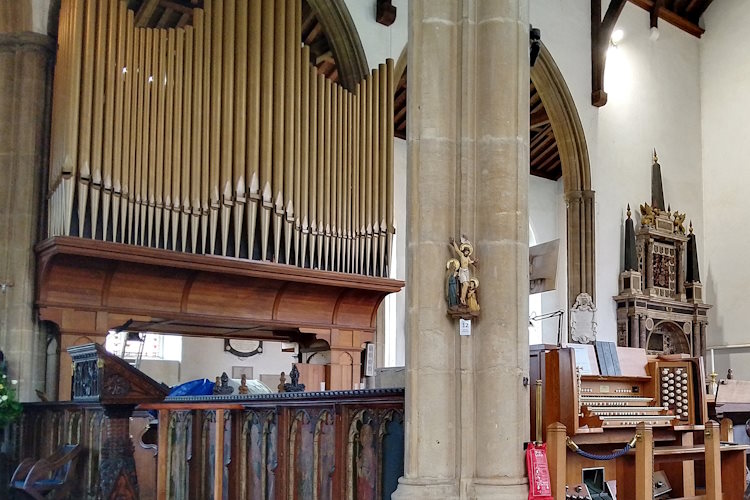 N Walsham church inside 750AT