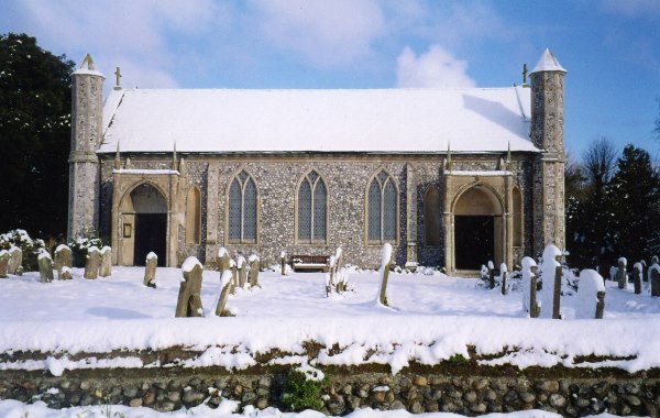 Thorpe market church snow 600C